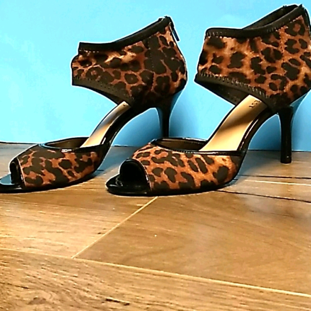 NINE WEST Leopard heels 👠